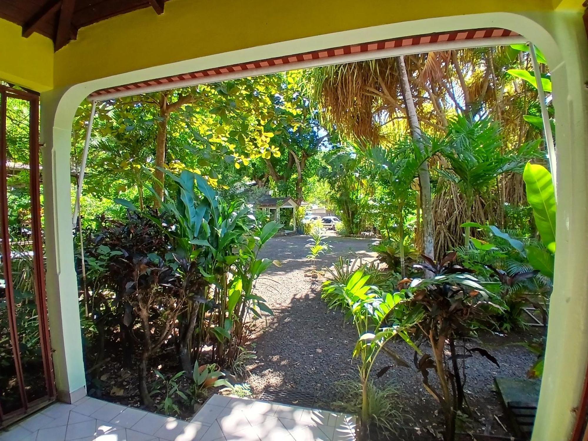 Residence Les Manguiers Pointe-Noire Esterno foto